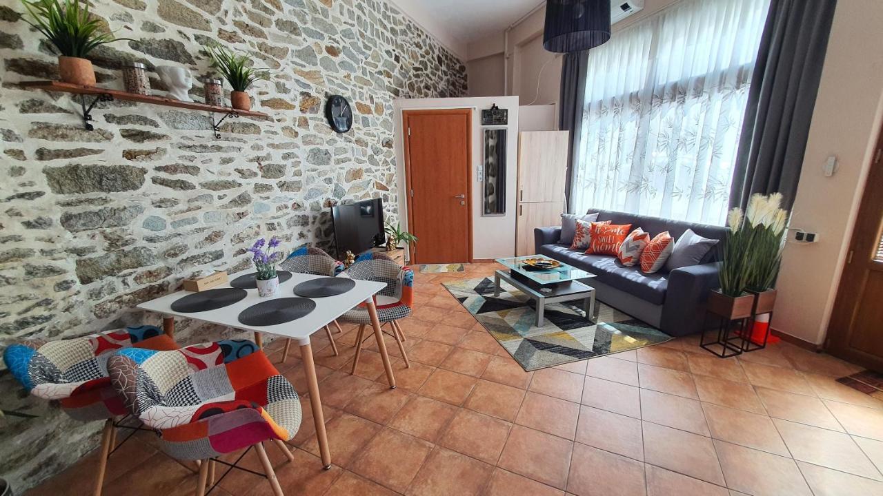 Art Studio Center Kavála Luaran gambar