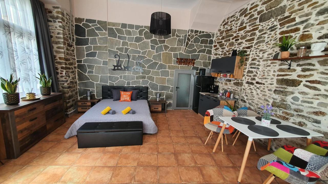 Art Studio Center Kavála Luaran gambar